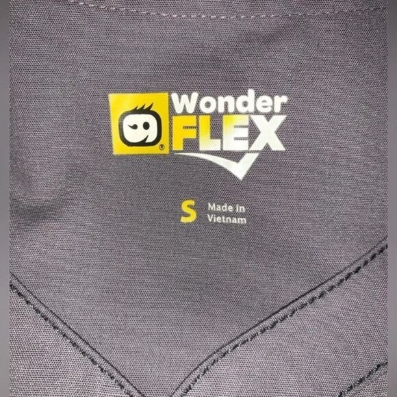 WonderWink Flex Womens Scrub Top Grey Short Sleeve V-Neck S Polyester/Spandex - Picture 3 of 6
